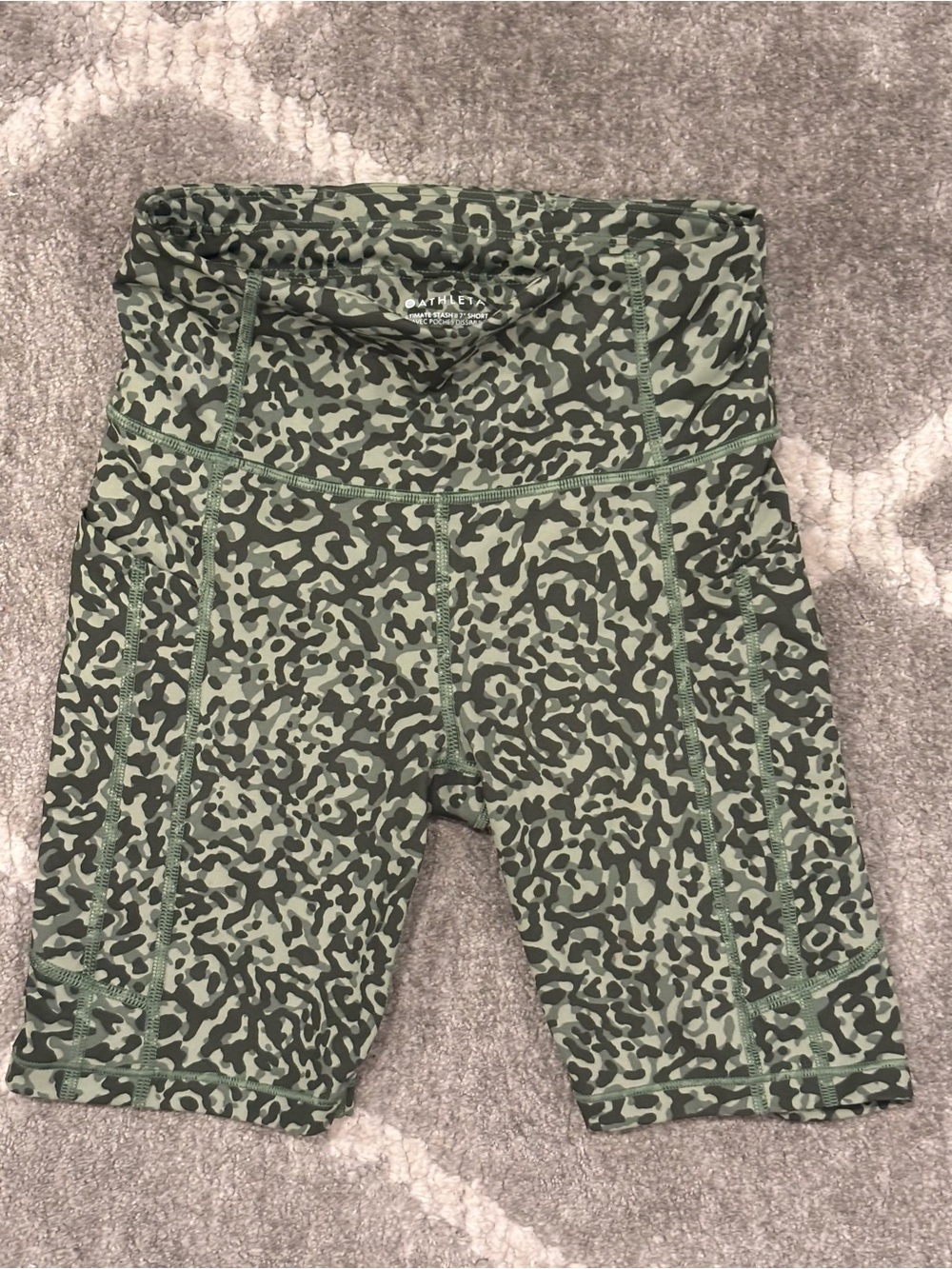 Athleta Ultimate Stash II 7” Olive / Dark Green Camo High-Rise Shorts